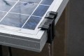 Klips odprowadzający wodę z paneli PV 30 mm - przykład montażu